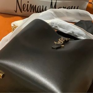 YSL Le 37 Bucket bag😍